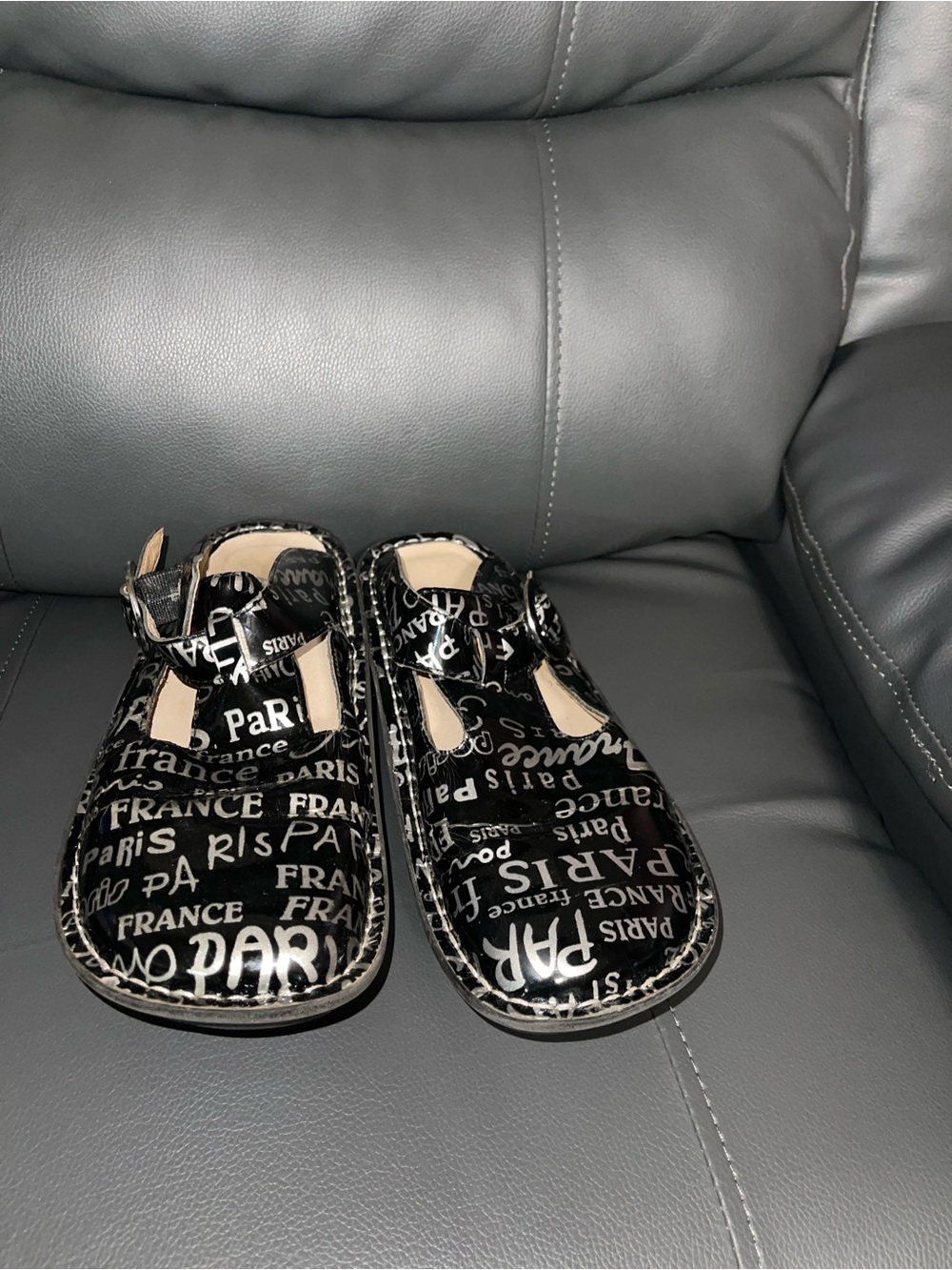 Alegria Black Patent Paris Print Clog Mules